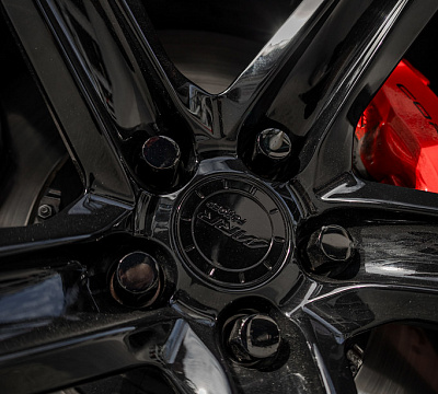 Фото дисков MRR F23 на Chevrolet Corvette C8