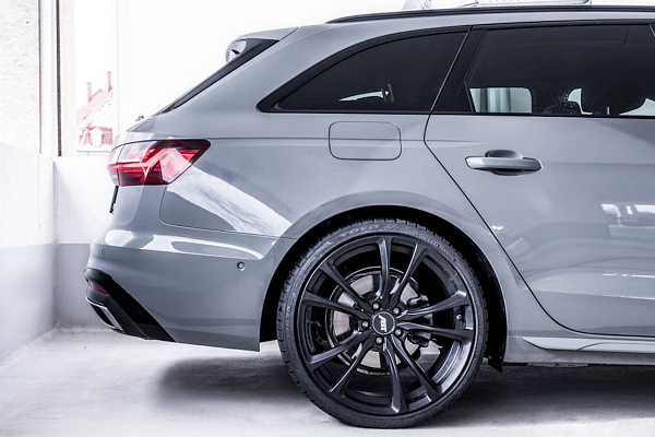 Фото дисков ABT Sport ER-C Черный глянец на Audi A/S/RS 4 (B9)