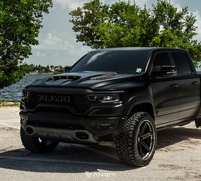 Фото дисков Anrky AN36-S на Ram 1500 V