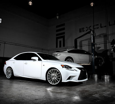 Фото дисков Vossen VFS-2 на Lexus IS II