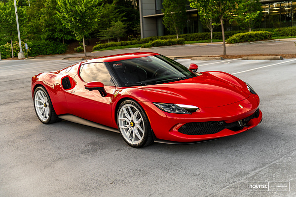 Фото дисков NOVITEC NF11 Белый глянец на Ferrari 296