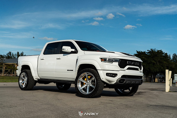 Фото дисков Anrky AN36-S Полированный лак на Ram 1500 V