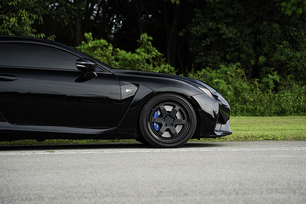 Фото дисков Strasse Wheels S6 Competition Черный матовый на Lexus RC