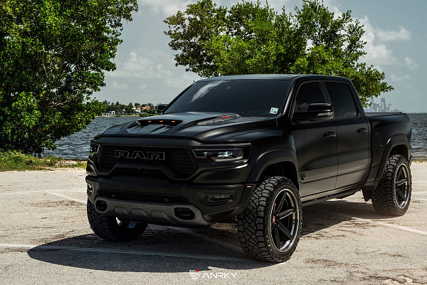 Фото дисков Anrky AN36-S Черный сатин на Ram 1500 V