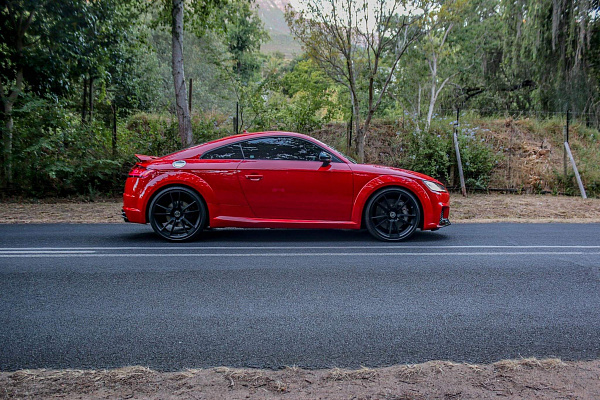 Фото дисков HRE FF04 Черный сатин на Audi TT (8S)