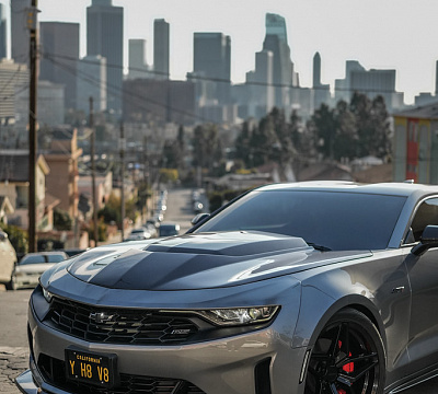 Фото дисков MRR M755 на Chevrolet Camaro VI