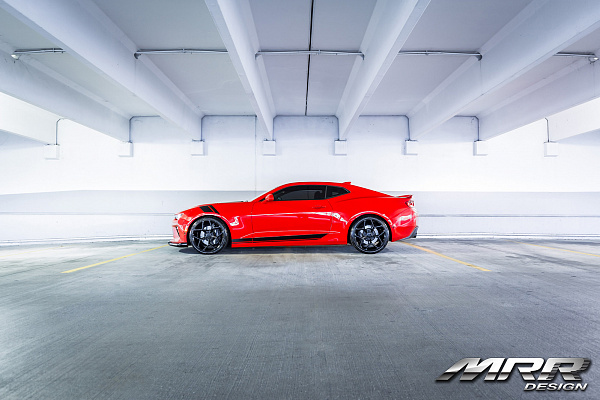 Фото дисков MRR M228 Черный глянец на Chevrolet Camaro VI