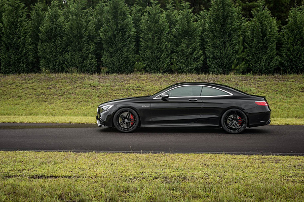 Фото дисков HRE P107 Черный глянец на Mercedes-Benz S-Class (W222, C217)