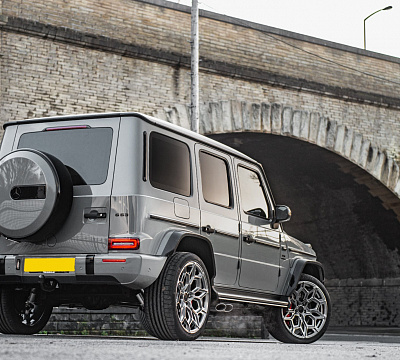 Фото дисков Kahn Type 57 RS на Mercedes-Benz G-Class III