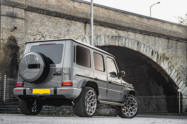 Фото дисков Kahn Type 57 RS Глянцевый лак на Mercedes-Benz G-Class III