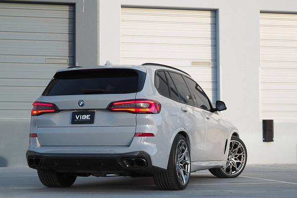 Фото дисков HRE FF10 Серебро на BMW X5/X5 M (F15/F85)