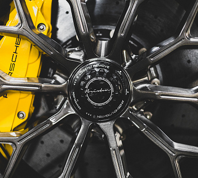 Фото дисков Brixton Forged CM6-R на Porsche 911 VIII