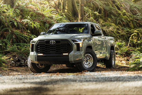 Фото дисков Black Rhino CONGO  на Toyota Tundra III