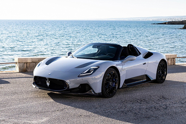 Фото дисков Maserati MC20 BIRDCAGE  на Maserati MC20