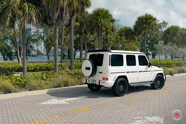 Фото дисков Vossen S17-16 Черный глянец на Mercedes-Benz G-Class III