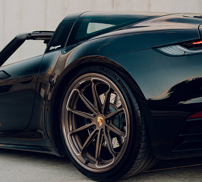 Фото дисков Brixton Forged R11-RS на Porsche 911 VIII
