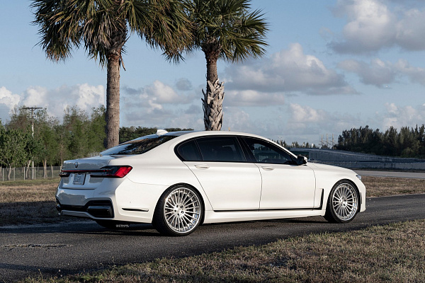 Фото дисков Strasse Wheels SV20 Deep Concave FS Глянцевый лак на BMW 7 (G11/G12)