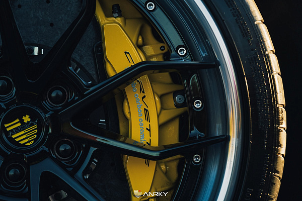 Фото дисков Anrky AN31 Черный глянец на Chevrolet Corvette C8