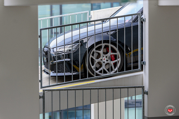 Фото дисков Vossen CG-205 Глянцевый лак на Audi A/RS 6 (C7)
