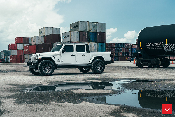 Фото дисков Vossen HF-2 Сатиновый графит на Jeep Gladiator II (JT)