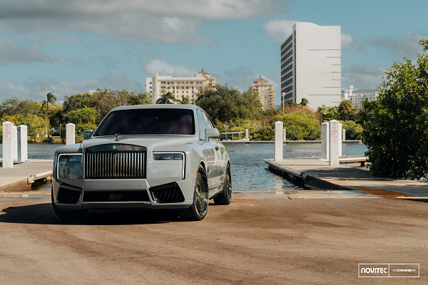 Фото дисков NOVITEC SP3 Черный глянец на Rolls-Royce Cullinan