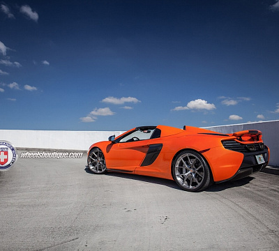 Фото дисков HRE P101 на McLaren 650S