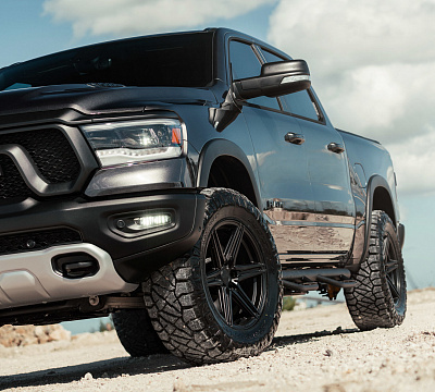 Фото дисков Vossen HF6-2 на Ram 1500 V
