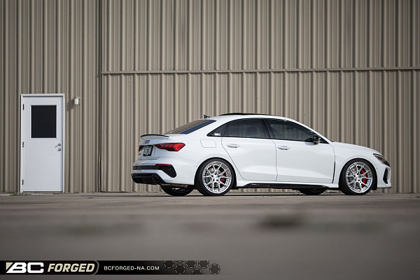 Фото дисков BC Forged HCA165 Глянцевый лак на Audi A/S/RS 3 (8Y)