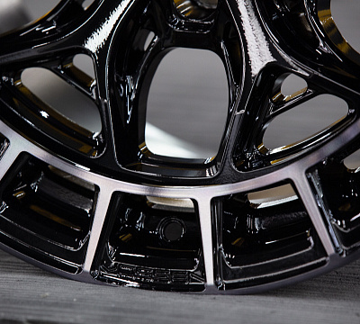 Vossen HFX-1 (6-Lug)