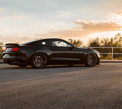Фото дисков Vossen VFS-10 на Ford Mustang VI