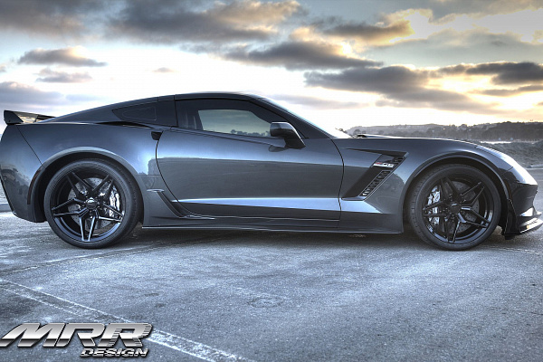 Фото дисков MRR M755 Черный глянец на Chevrolet Corvette C7