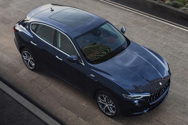 Фото дисков Maserati HELIOS  на Maserati Levante