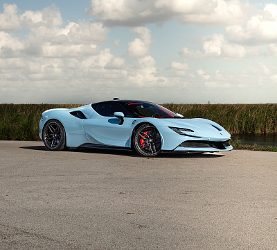 Фото дисков Strasse Wheels SV4-RS Deep Concave FS на Ferrari SF90