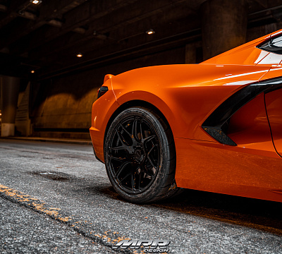Фото дисков MRR FS01 на Chevrolet Corvette C8