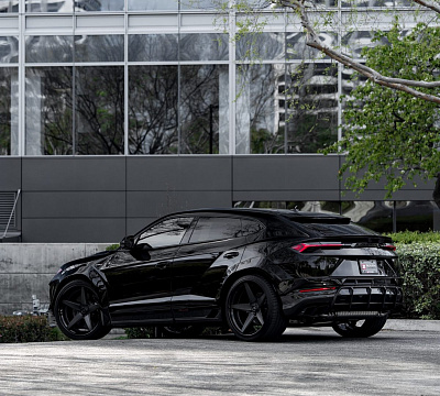 Фото дисков Anrky RS5.3 на Lamborghini Urus