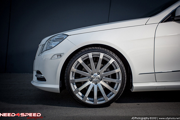 Фото дисков MRR HR9 Глянцевый лак на Mercedes-Benz E-Class (W212, S212, C207)