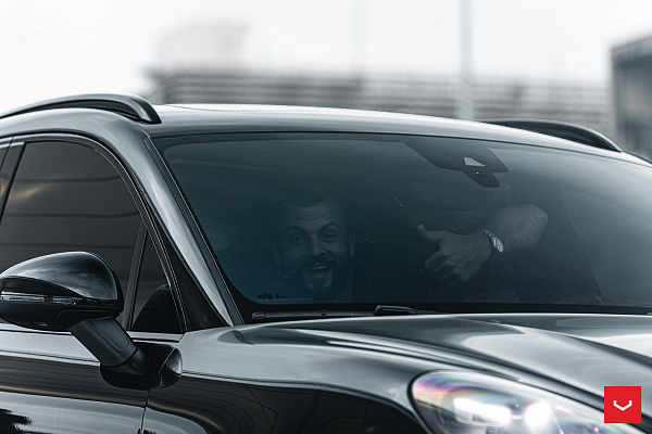 Фото дисков Vossen HF-5 Черный глянец на Porsche Macan I