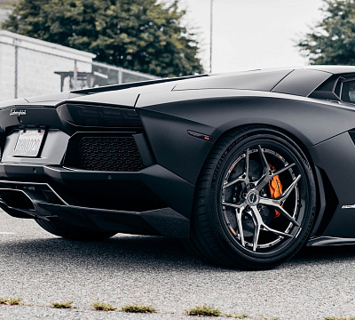 Фото дисков Brixton Forged PF5 на Lamborghini Aventador