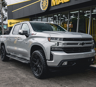 Фото дисков Vossen HF6-4 на Chevrolet Silverado IV