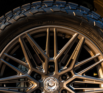 Фото дисков Vossen HF6-5 на Lexus GX II
