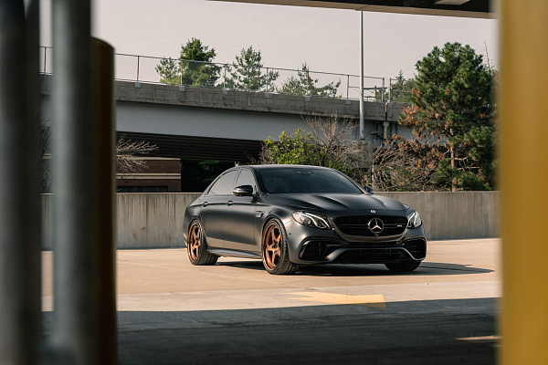 Фото дисков HRE 527 Глянцевая темная бронза на Mercedes-Benz E-Class (W213, S213, C238)