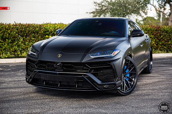 Фото дисков Anrky AN30 Черный сатин на Lamborghini Urus