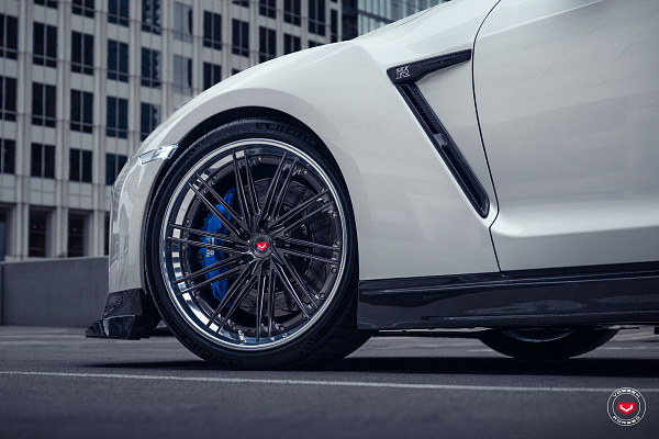 Фото дисков Vossen VPS-5 (3-Piece) Глянцевый темный лак на Nissan GT-R