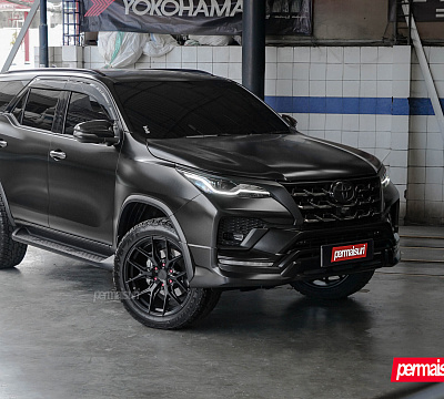 Фото дисков Vossen HF6-4 на Toyota Fortuner II