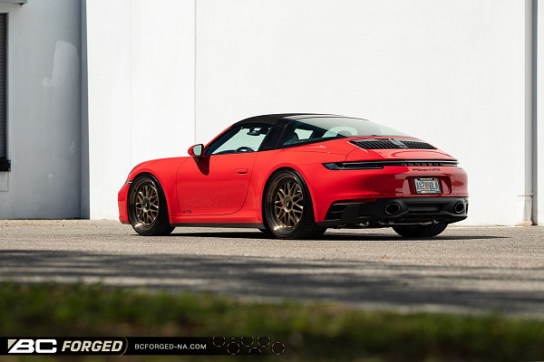 Фото дисков BC Forged MHK519 Сатиновая бронза на Porsche 911 VIII