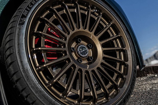 Фото дисков Brixton Forged TR11 Глянцевая бронза на Jaguar XF II