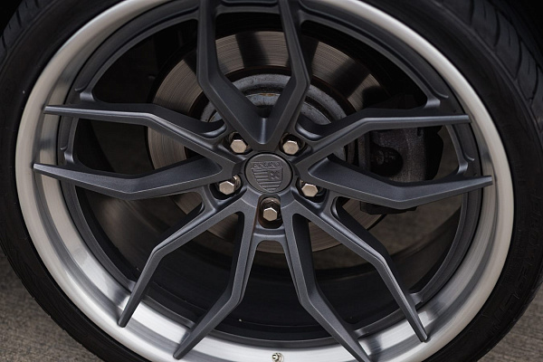 Фото дисков Anrky AN31 Сатиновый графит на Range Rover IV