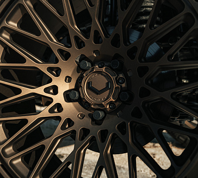 Фото дисков Vossen LCX-03 на Jeep Wrangler IV (JL)
