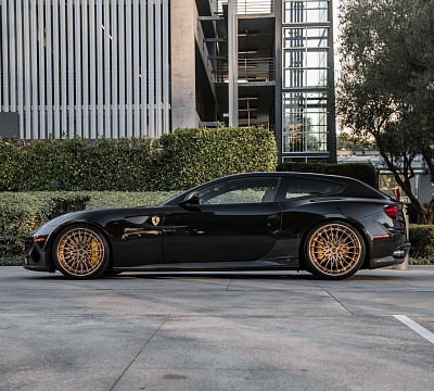 Фото дисков Brixton Forged HS1 на Ferrari FF