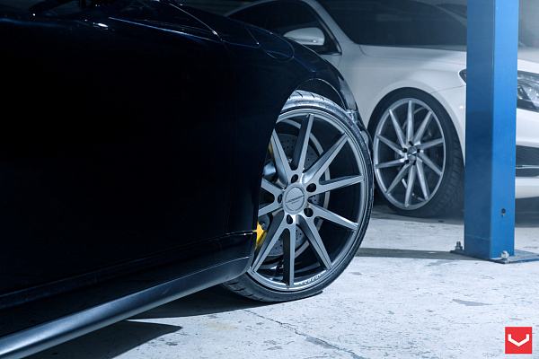 Фото дисков Vossen VFS-1 Серебро на Porsche 911 VI